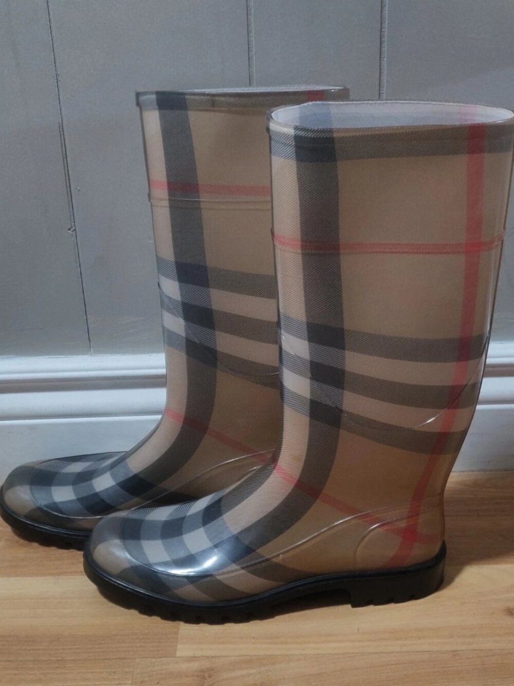 Burberry Nova Check Wellington Women's Rain Boots Size 41 Mid-Calf Plaid